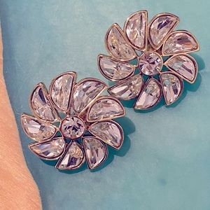 Kate Spade ♠️ stud earrings